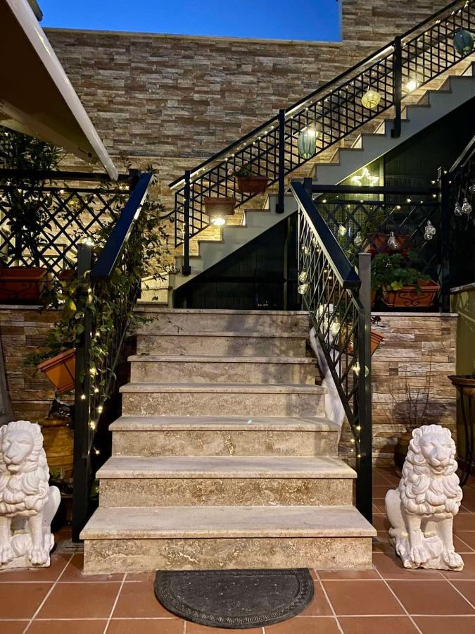 卡兰巴卡Dominique Meteora House公寓 外观 照片